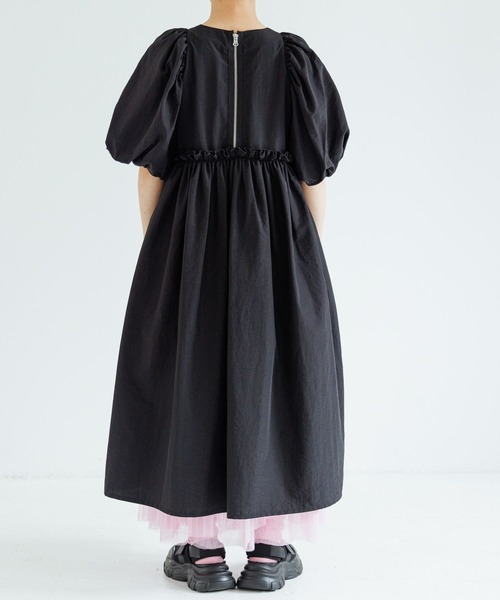 LOWRYS FARM（ローリーズファーム）の「ＢＩＧパフワンピース　909299（ワンピース・キッズ・ブラック/ベージュ/ピンク・150cm/160cm）」の5枚目の写真