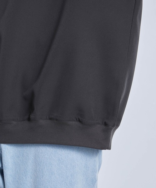 JUNRED（ジュンレッド）の「スムースタッチオーバーサイズプルオーバー（Tシャツ/カットソー・メンズ・チャコールグレー/ブルー/ライトグレー/スミクロ・L/M/S）」の10枚目の写真