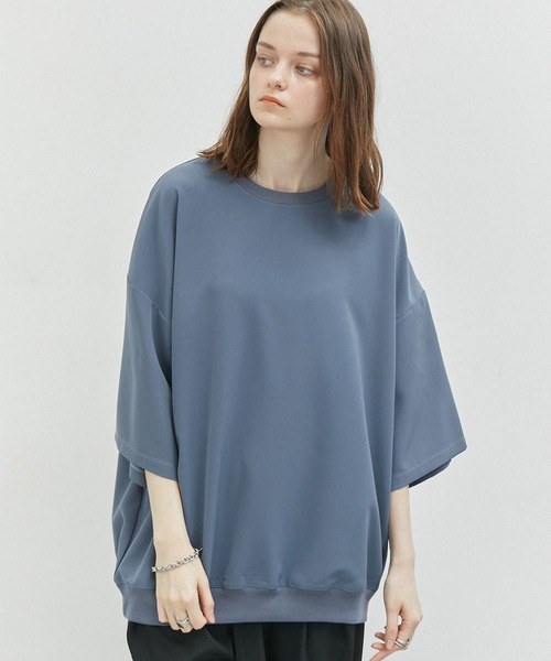 JUNRED（ジュンレッド）の「スムースタッチオーバーサイズプルオーバー（Tシャツ/カットソー・メンズ・チャコールグレー/ブルー/ライトグレー/スミクロ・L/M/S）」の17枚目の写真