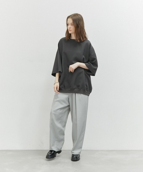 JUNRED（ジュンレッド）の「スムースタッチオーバーサイズプルオーバー（Tシャツ/カットソー・メンズ・チャコールグレー/ブルー/ライトグレー/スミクロ・L/M/S）」の20枚目の写真