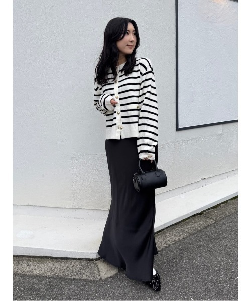 titivate（ティティベイト）の「ゴールド釦ニットカーディガン（カーディガン/ボレロ・レディース・レッド/ライトベージュ/ブラック/グレー/オフホワイト/ホワイト系その他・S/M）」の22枚目の写真