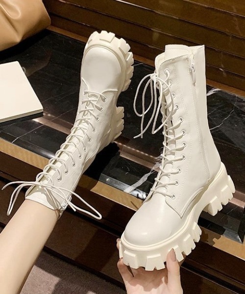 Burner（バーナー）の「【OKUOKU　0909】厚底　レースアップ　ブーツ　サイドジップ付き　oku-shoes-679970408809-42 U（ブーツ・レディース・ホワイト/ブラック・36/38/40）」の2枚目の写真