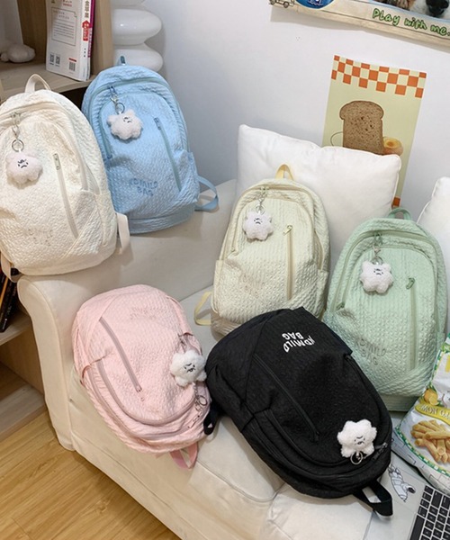 aimoha(アイモハ)の「キーホルダー付きユニセックスリュック(バックパック/リュック・レディース・ブラック/ブルー/ピンク/グリーン/ホワイト/イエロー・FREE)」の17枚目の写真