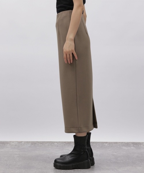 LAKOLE(ラコレ)の「ダンボールナロースカート / 972309(スカート・レディース・ブラック/モカ/グレイッシュベージュ・SMALL/MEDIUM)」の16枚目の写真