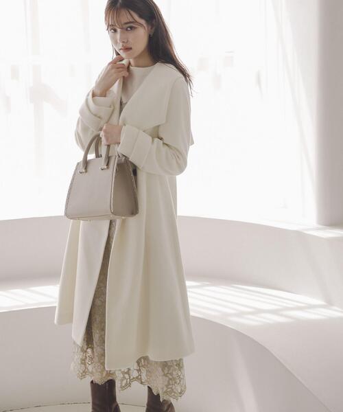 PROPORTION BODY DRESSING(プロポーションボディドレッシング)の「ビックカラーコート / 1213252001(ステンカラーコート・レディース・ブルー/ブラック/ホワイト系その他/ベージュ・SMALL/MEDIUM)」の12枚目の写真