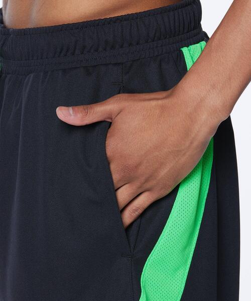UNDER ARMOUR(アンダーアーマー)の「UAベースライン ショーツ(バスケットボール/メンズ)(その他パンツ・メンズ・ブラック系その他・M/XL/L/S)」の2枚目の写真