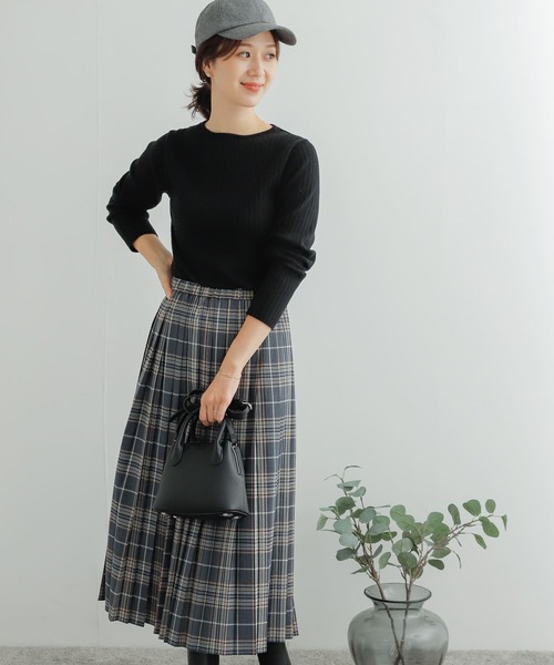 URBAN RESEARCH DOORS(アーバンリサーチドアーズ)の「『UR GREEN』ボートネックワイドリブニット(ニット/セーター・レディース・アイボリー/ブラック/グリーン系その他・MEDIUM)」の16枚目の写真