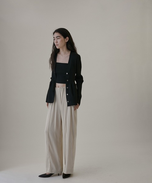 SALON adam et rope'（サロン アダム エ ロペ）の「【雑誌掲載】リブニットビスチェ【セットアップ対応・洗える】（チューブトップ・レディース・ブラック/ライトグレー/キャメル・FREE）」の4枚目の写真