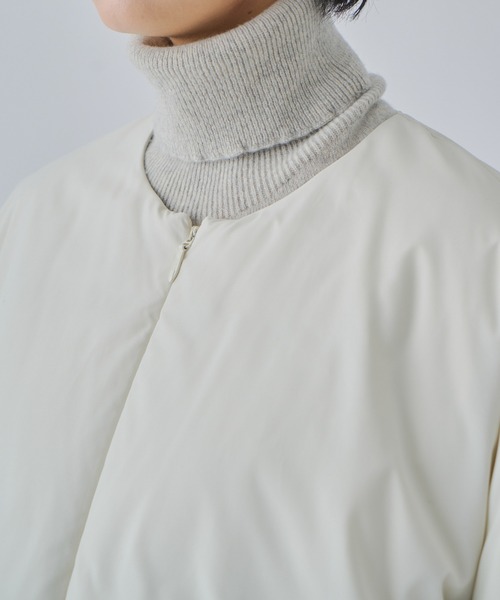 miffew（ミフュー）の「「miffew / ミフュー 」NO COLLAR OVER DOWN JACKET（ダウンジャケット/コート・レディース・ブラック/ベージュ/ブルー/アイボリー/ブラウン/グレイッシュベージュ・2/4/3/1）」の8枚目の写真