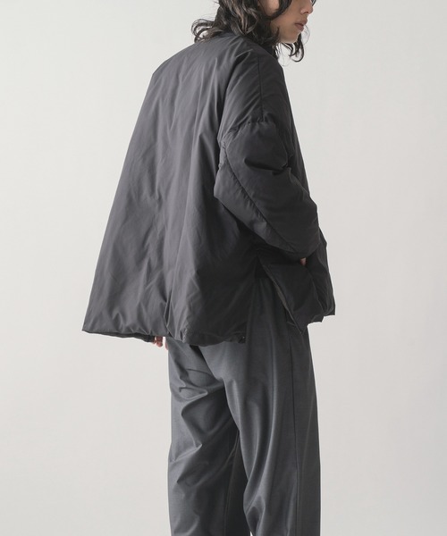 miffew（ミフュー）の「「miffew / ミフュー 」NO COLLAR OVER DOWN JACKET（ダウンジャケット/コート・レディース・ブラック/ベージュ/ブルー/アイボリー/ブラウン/グレイッシュベージュ・2/4/3/1）」の19枚目の写真