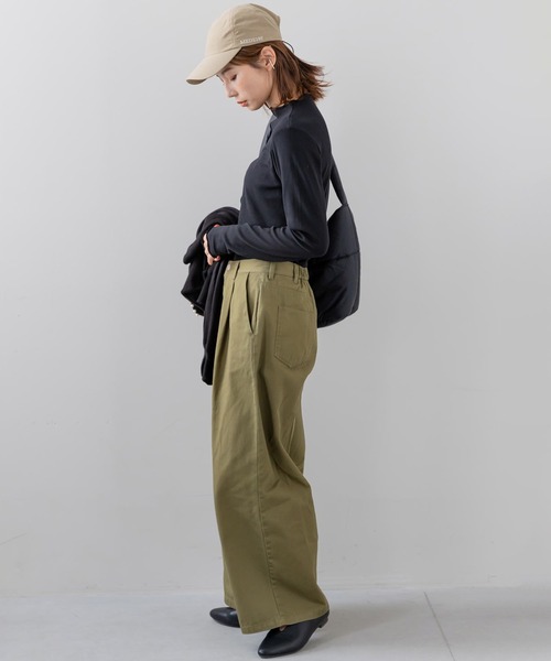 フェリシモMama（フェリシモママ）の「Ｍｏｒｅｄｄｅ　心地いい素材の２－ＷＡＹ授乳トップス（マタニティウェア/グッズ・レディース・ホワイト/ブラック・MEDIUM/LARGE/X-LARGE）」の5枚目の写真