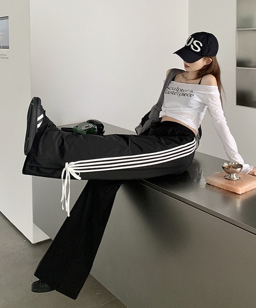 HALEY PESCA(ヘーリーペスカ)の「HALEY PESCA/ルーズデザイン リボン付きトラックパンツ(スウェットパンツ・レディース・ブラック・SMALL/MEDIUM/LARGE)」の15枚目の写真