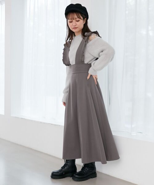 MAJESTIC LEGON(マジェスティックレゴン)の「【WEB限定アイテム】スカートにもなるフリルジャンスカ(ジャンパースカート・レディース・グレー/ブラック・SMALL/MEDIUM)」の11枚目の写真