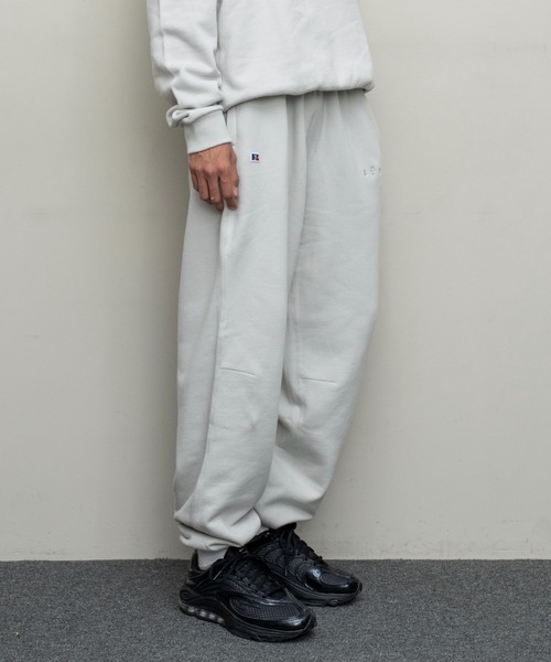 Russell Athletic(ラッセルアスレティック)の「【BAL(バル)/2024春夏】BAL / RUSSELL ATHLETIC HIGH COTTON SWEATPANT(スウェットパンツ・メンズ・アイボリー/ブラック・1/2/3)」の8枚目の写真