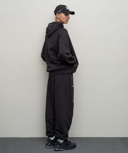 Russell Athletic(ラッセルアスレティック)の「【BAL(バル)/2024春夏】BAL / RUSSELL ATHLETIC HIGH COTTON SWEATPANT(スウェットパンツ・メンズ・アイボリー/ブラック・1/2/3)」の15枚目の写真