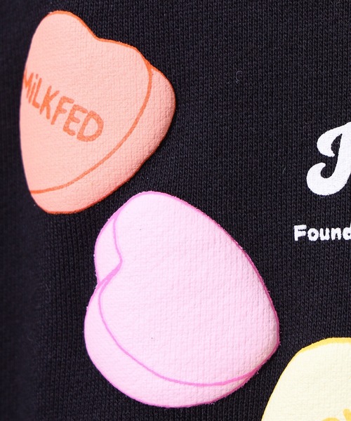 MILKFED.(ミルクフェド)の「CIRCLE HEART SWEAT TOP(スウェット・レディース・ブラック/ライトピンク/オフホワイト・L/M)」の12枚目の写真