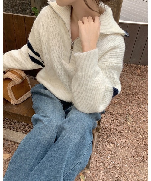 LYEON(リヨン)の「袖ラインハーフジップニットプルオーバー(ニット/セーター・レディース・オフホワイト/グレー/ネイビー・FREE)」の4枚目の写真
