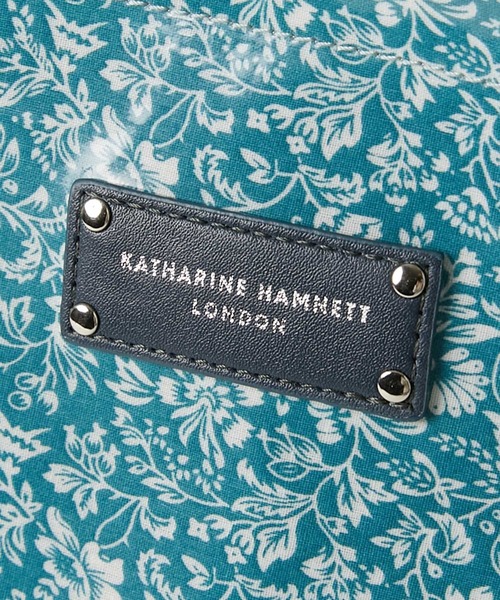 【セール】KATHARINE HAMNETT LONDON/キャサリンハムネットロンドン オリジナル総花柄 縦型トートバッグ 83KH16（トートバッグ）｜KATHARINE HAMNETT LONDON （キャサリンハムネットロンドン）