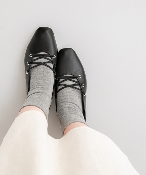 menue（メヌエ）の「【 新色追加 】レースアップ スクエアトゥ パンプス（パンプス・レディース・アイボリー/ブラック/ブラウン/ブラウン系その他2/ブラウン系その他・21.5cm/22.5cm/23.5cm/24.5cm/25.5cm/23.0cm/24.0cm/26.0cm/22.0cm/25.0cm）」の6枚目の写真