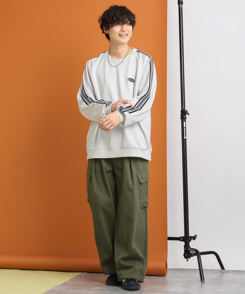 Ridingmania（ライディングマニア）の「【Ridingmania/ライディングマニア】サイドラインジャージ/ロゴワッペンプルオーバークルーネック（スウェット・メンズ・ブラック/グリーン/ホワイト/オリーブ・LARGE/MEDIUM）」の6枚目の写真