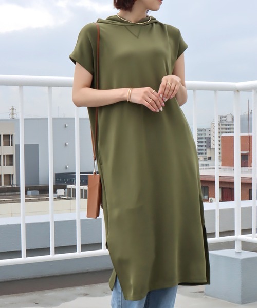 libelle more(リベル モア)の「薄手ポンチ フードワンピース(ワンピース・レディース・カーキ/グレイッシュベージュ/ブルー/ブラック・M)」の18枚目の写真
