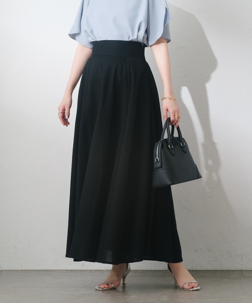 natural couture(ナチュラルクチュール)の「綿麻ハイウエストサーキュラースカート(スカート・レディース・イエロー/ドット/ライトベージュ/ブラック/ブルー・MEDIUM/LARGE)」の12枚目の写真