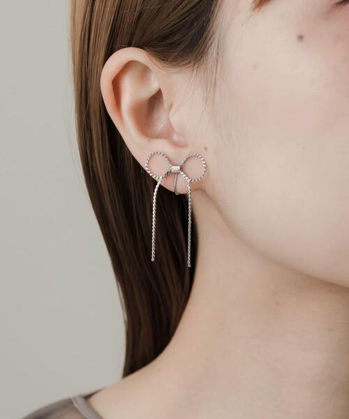 SMELLY(スメリー)の「チェーンリボンイヤリング(イヤリング・レディース・シルバー/ゴールド・-)」の10枚目の写真