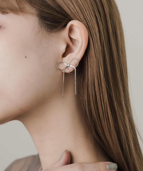 SMELLY(スメリー)の「チェーンリボンイヤリング(イヤリング・レディース・シルバー/ゴールド・-)」の12枚目の写真