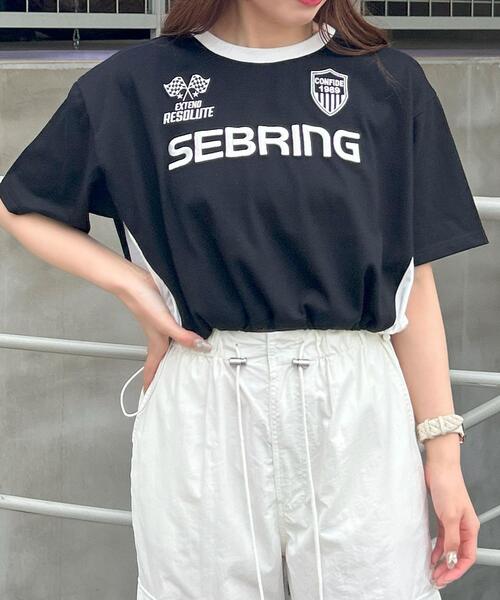 INGNI（イング）の「裾ゴムスポーツロゴ配色Tシャツ（Tシャツ/カットソー・レディース・ブルー系2/ブラック×ホワイト/ホワイト×ブラック・M）」の2枚目の写真