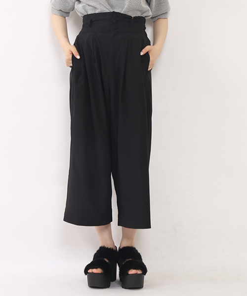 one after another NICE CLAUP（ワンアフターアナザーナイスクラップ）の「【ナイスクラップ】サス付ワイドパンツ（その他パンツ・レディース・グレー/ブラック/その他1・FREE）」の7枚目の写真