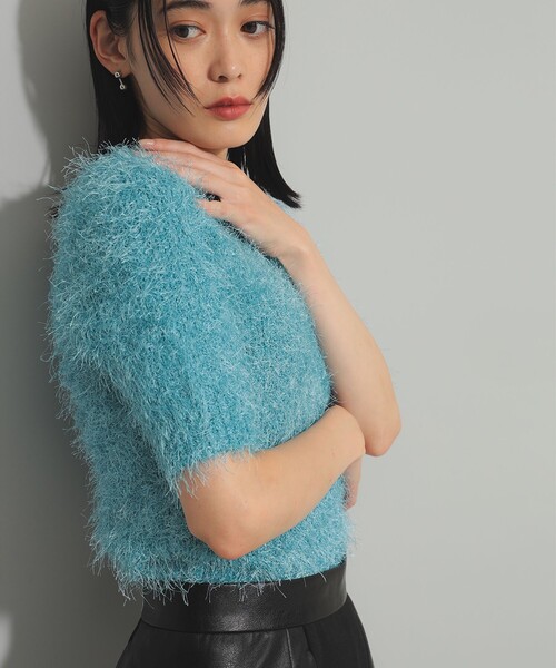 Ray BEAMS(レイビームス)の「フェザーヤーン ハーフスリーブ クルーネック ニット(ニット/セーター・レディース・オフホワイト/ライトブルー・ONE SIZE)」の11枚目の写真