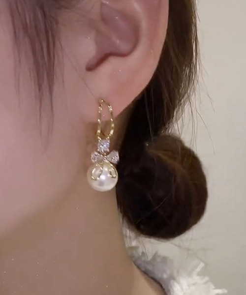 Miniministore(ミニミニストア)の「ピアス 韓国 揺れる パールリボンピアス(ピアス(両耳用)・レディース・ゴールド・FREE)」の4枚目の写真