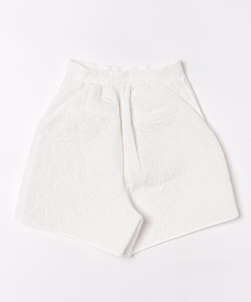 Duckbill キルティングショートパンツ ホワイト フラワーキルティングショートパンツ（その他パンツ）｜DONOBAN