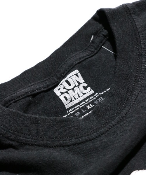 THRIFTY LOOK（スリフティールック）の「THRIFTY LOOK / スリフティールック THRIFTY "RUN DMC" TEE ランディーエムシー ヒップホップTシャツ  ユーズド加工（Tシャツ/カットソー・メンズ・ブラック/ブラック系その他・LARGE/X-LARGE/MEDIUM）」の3枚目の写真