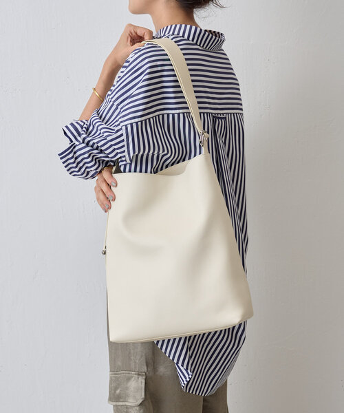 LIVETART(リヴェタート)の「《LIVETART》 2WAYトートバッグ(トートバッグ・レディース・アイボリー/ブラック・FREE)」の13枚目の写真