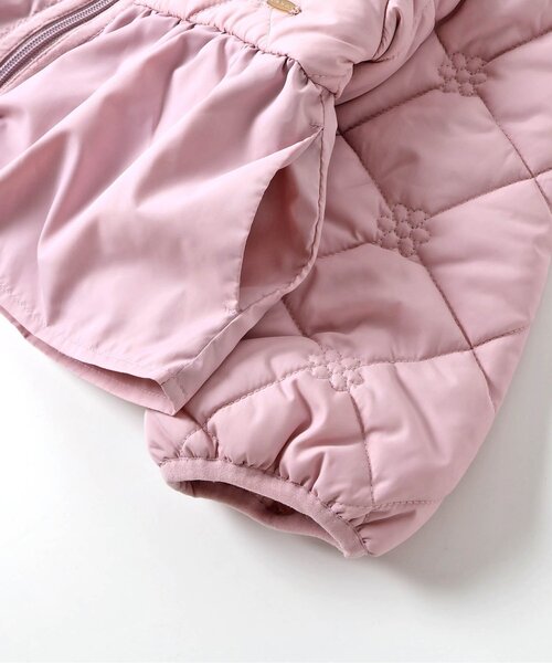 apres les cours（アプレレクール）の「ペプラムキルトアウター_マシンウォッシャブル（ブルゾン・キッズ・ピンク/ブラック・80/90/100/110/120/130/140）」の5枚目の写真