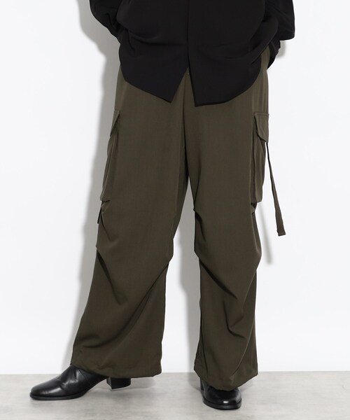 tk.TAKEO KIKUCHI（ティーケータケオキクチ）の「ワイドカーゴスラックス（カーゴパンツ・メンズ・チャコールグレー/ダークグリーン/ブラック・01/02/03）」の20枚目の写真