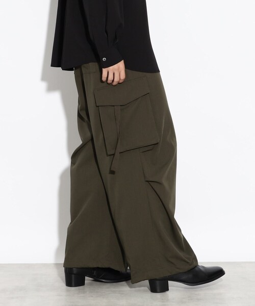 tk.TAKEO KIKUCHI（ティーケータケオキクチ）の「ワイドカーゴスラックス（カーゴパンツ・メンズ・チャコールグレー/ダークグリーン/ブラック・01/02/03）」の19枚目の写真