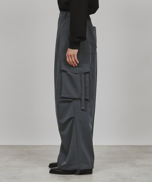 tk.TAKEO KIKUCHI（ティーケータケオキクチ）の「ワイドカーゴスラックス（カーゴパンツ・メンズ・チャコールグレー/ダークグリーン/ブラック・01/02/03）」の14枚目の写真