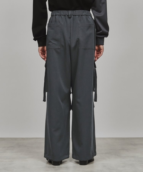 tk.TAKEO KIKUCHI（ティーケータケオキクチ）の「ワイドカーゴスラックス（カーゴパンツ・メンズ・チャコールグレー/ダークグリーン/ブラック・01/02/03）」の13枚目の写真