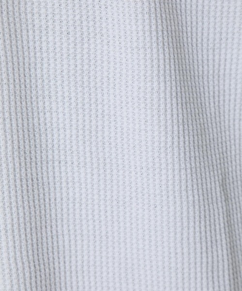 ARCADE(アーケード)の「選べる襟首 ワッフルサーマル クルーネック&ヘンリーネック ロングスリーブカットソー(Tシャツ/カットソー・メンズ・ブラック系1/グレー系1/ブラック系2/ホワイト系1/ホワイト系2/グレー系2・M/L/LL)」の10枚目の写真