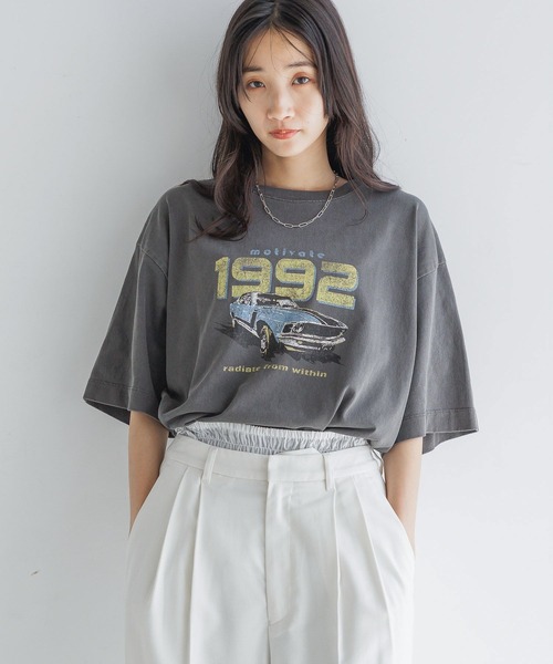 LOWRYS FARM（ローリーズファーム）の「ビンテージバンＴＳＳ 143213（Tシャツ/カットソー・レディース・アイボリー/グレー系その他/グレー/チャコールグレー・FREE）」の9枚目の写真
