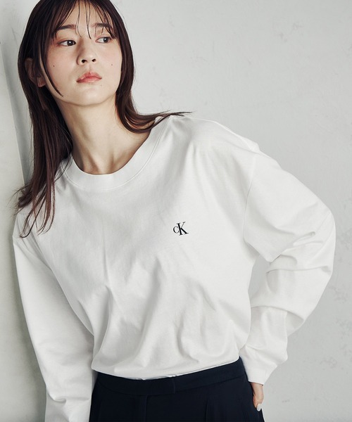 Calvin Klein(カルバン・クライン)の「モノグラムロゴリラックスTシャツ(Tシャツ/カットソー・メンズ・ブラック/ホワイト・S/M/L/XL)」の17枚目の写真