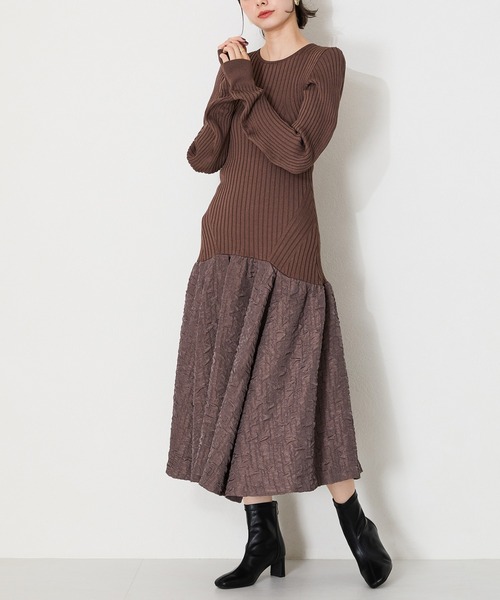 ORiental TRaffic(オリエンタルトラフィック)の「ストレッチヒールバックジップブーツ 41406(ブーツ・レディース・ガンメタ/ブラック/ベージュ・S/M/L/LL)」の5枚目の写真