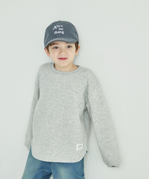 pairmanon（ペアマノン）の「裏起毛 裾ラウンド ネーム付き プルオーバー（スウェット・キッズ・レッド/ライトグリーン/ベージュ/ブルー系その他/ピンク/ブラウン/アイボリー/カーキ/ピンク系その他/ブラック/ライトブルー/ブルー/グレー・140/150/100/120/130/110/90）」の3枚目の写真