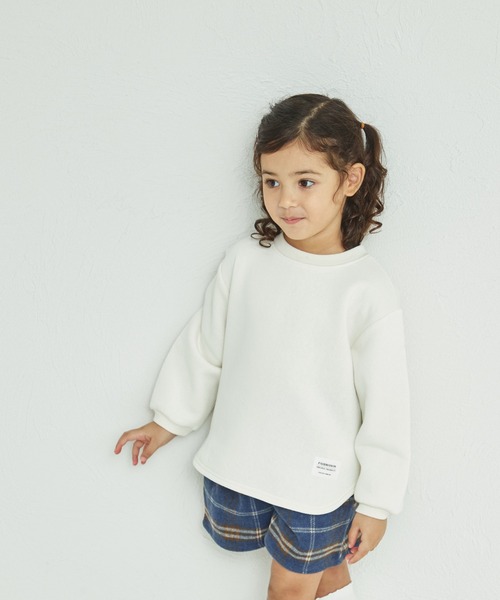 pairmanon（ペアマノン）の「裏起毛 裾ラウンド ネーム付き プルオーバー（スウェット・キッズ・レッド/ライトグリーン/ベージュ/ブルー系その他/ピンク/ブラウン/アイボリー/カーキ/ピンク系その他/ブラック/ライトブルー/ブルー/グレー・140/150/100/120/130/110/90）」の2枚目の写真