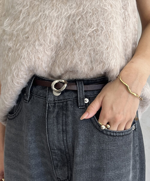 Thevon（ゼボン）の「ニュアンスバックル合皮ベルト（ベルト・レディース・ブラウン/ブラウン系その他/ブラック系その他/ブラック・FREE）」の10枚目の写真