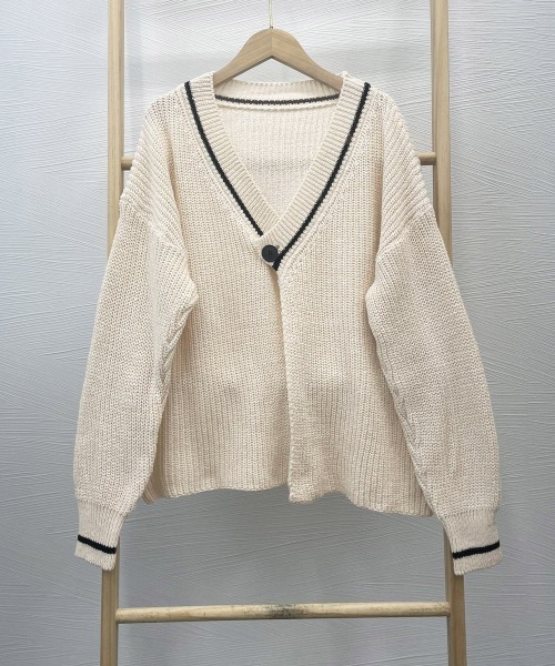 Miniministore(ミニミニストア)の「ニットカーディガン 韓国風 秋冬セーター(ニット/セーター・レディース・ブラウン/ブラック/ライトベージュ・FREE)」の16枚目の写真