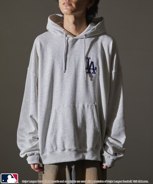 MLB/メジャーリーグベースボール 別注 MLB ハートロゴ刺繍スウェットパーカー/フーディー/裏起毛(限定展開)（パーカー）｜MLB（メジャーリーグベースボール）