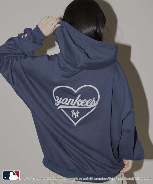 MLB/メジャーリーグベースボール 別注 MLB ハートロゴ刺繍スウェットパーカー/フーディー/裏起毛(限定展開)（パーカー）｜MLB（メジャーリーグベースボール）